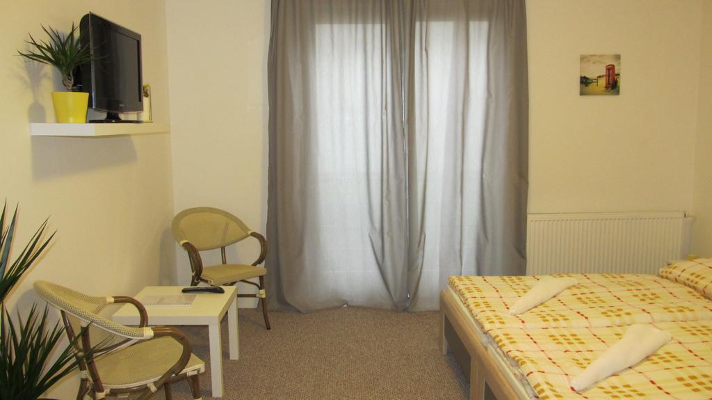 Penzion Na Kopci Vřesina Zimmer foto